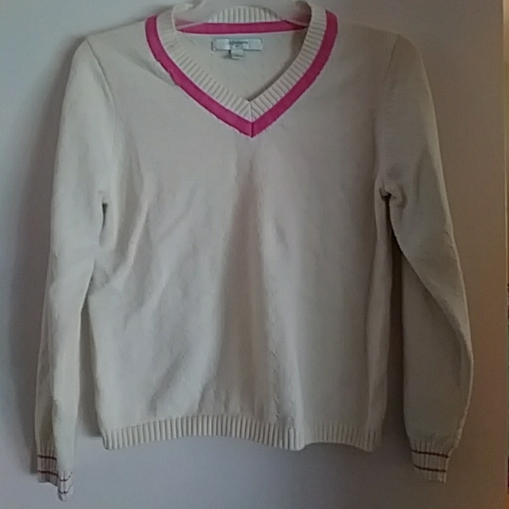 Xl v neck gold sweater ✨